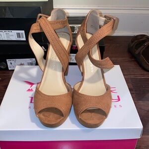 Chinese Laundry All Access Cocoa Heels - 9